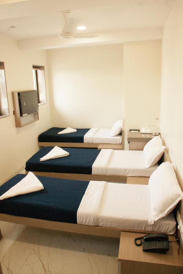City Hotel Mumbai Dış mekan fotoğraf
