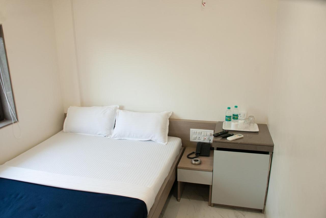 City Hotel Mumbai Dış mekan fotoğraf