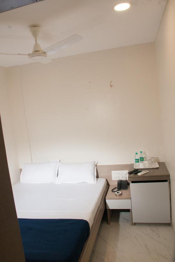 City Hotel Mumbai Dış mekan fotoğraf