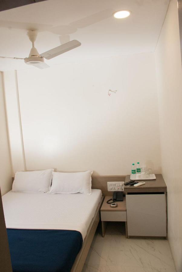 City Hotel Mumbai Dış mekan fotoğraf